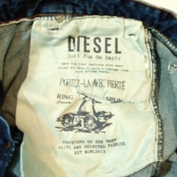 Diesel Original Tapered Mens Jeans Stretch Regular Blue Denim 36x32(37x31.5) - Picture 7 of 16